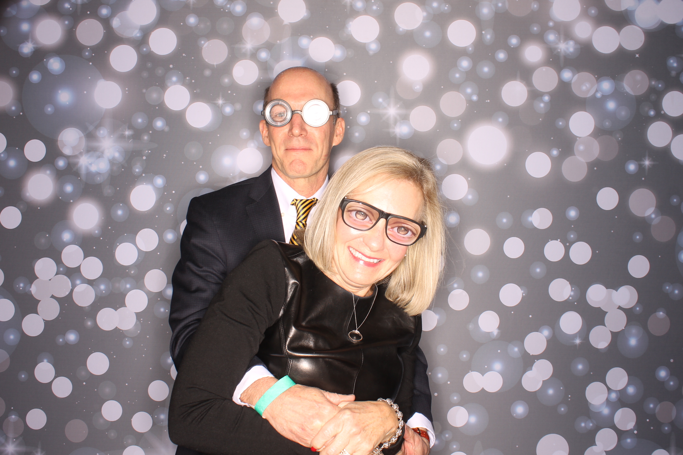 the Jackson's | View more photos from the event at gallery.photoboothcincy.com/u/PhotoBoothCincy/the-Jacksons